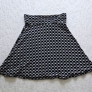 AKRIS PUNTO • Black & White Stretch Fit & Flare Skirt, Size 8